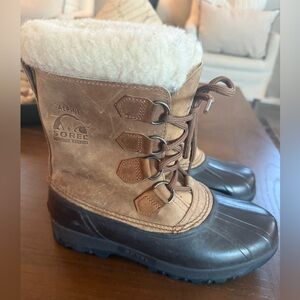 Sorel Alpine winter weather boots